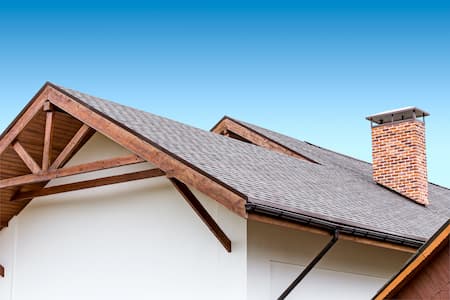 3 reasons you should consider roof cleaning
