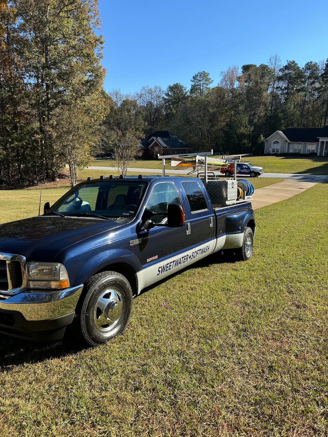 Driveway cleaning in Oxford, Ga Image