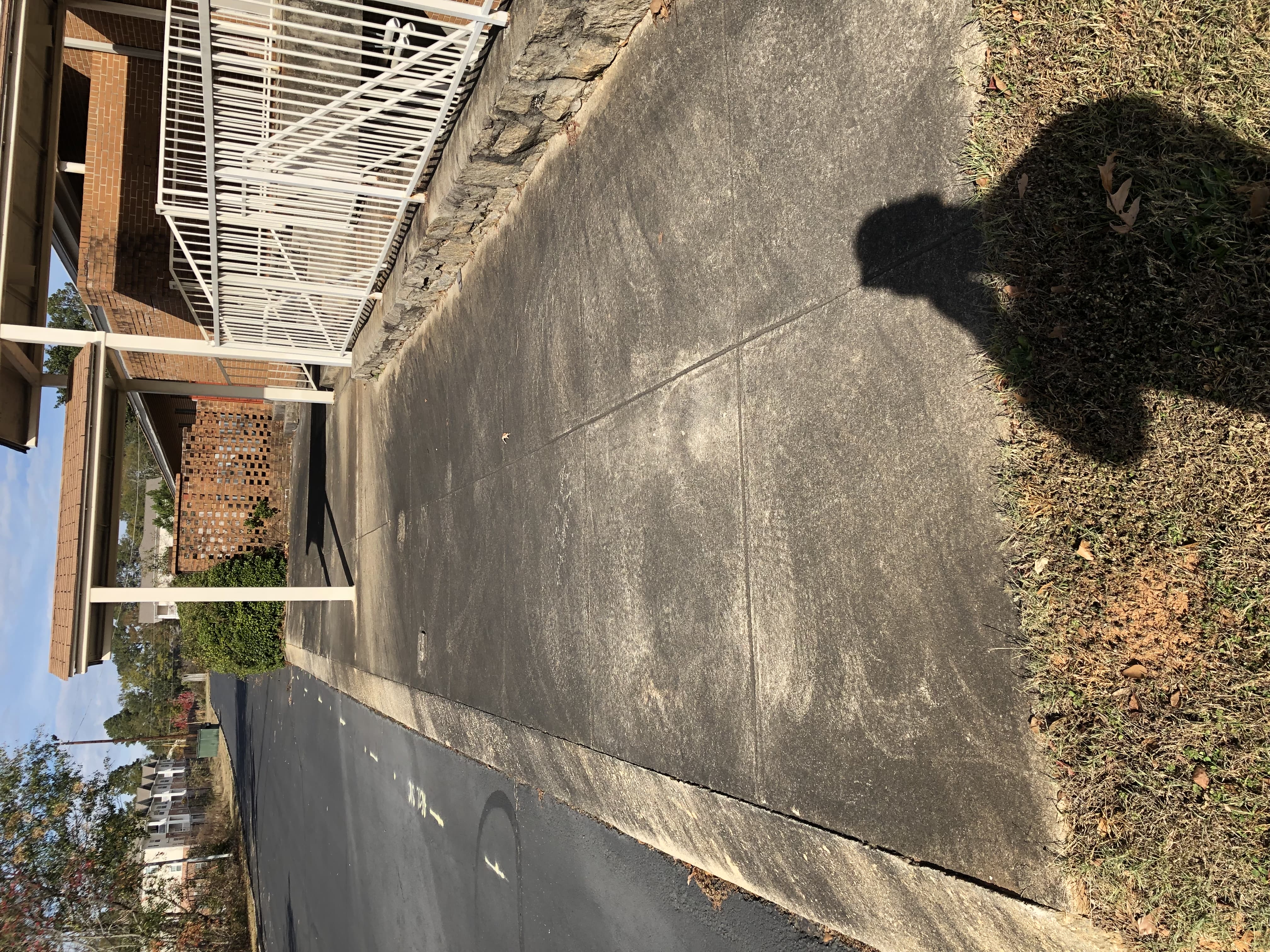 SIDEWALK-CLEANING-IN-LITHONIA-GA 0